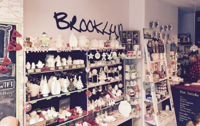 Christmas decorations to paint